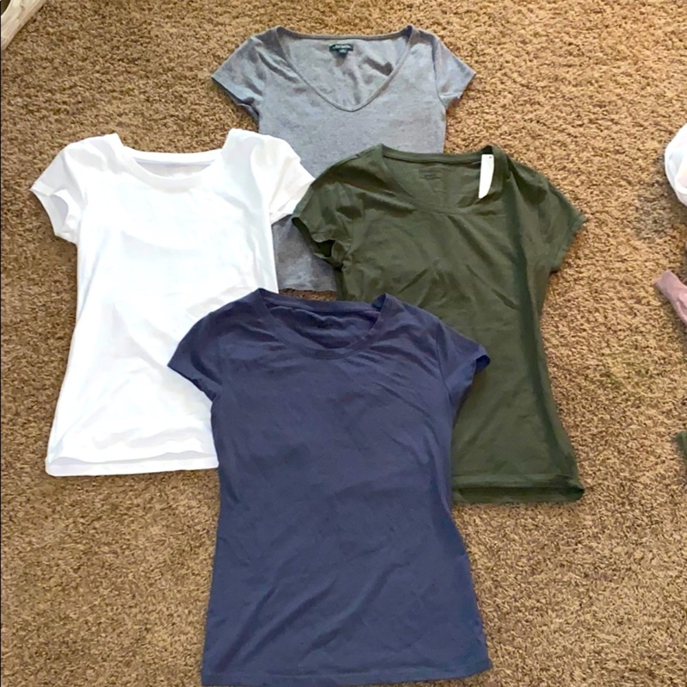 4 tees